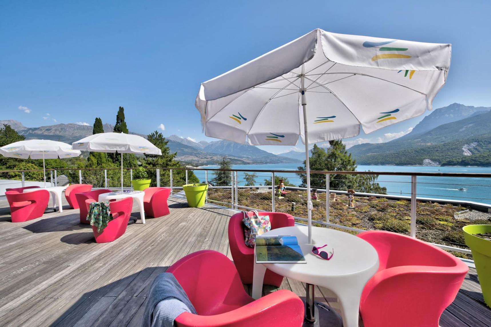 שורג'ה Village Club Les Hyvans מראה חיצוני תמונה